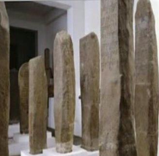 prasasti tertua tentang sriwijaya ditemukan di…