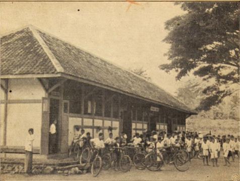 Salah merupakan satu sekolah politik pendirian kolonial oleh penerapan pemerintah belanda SEJARAH BERDIRINYA