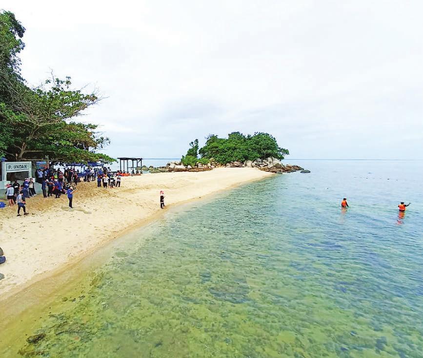 6 SEMASA PULAU Undan menjadi antara tiga buah pulau di Melaka yang bakal diwarta sebagai Taman Laut Negara.