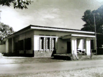 Bab II. Masa Awal Kemerdekaan Jawatan Topografi saat dibentuk berkedudukan di Malang, lalu dipindahkan ke Solo pada tahun 1947 karena alasan keamanan.