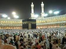 Selintas dan Latar Belakang Peristiwa -Rasulullah Shallallahu Alaihi wa Sallam dan para sahabat hendak mengunjungi Baitullah dalam rangka haji.
