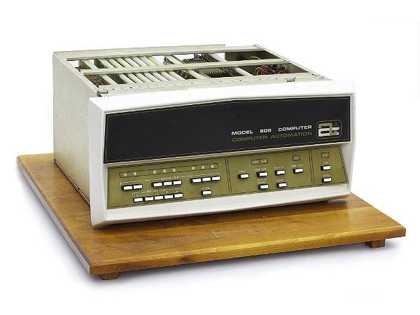 Komputer Generasi Ketiga IBM S-360 (1964): Menggunakan IC (Integrated Circuit) Penggunaan OS