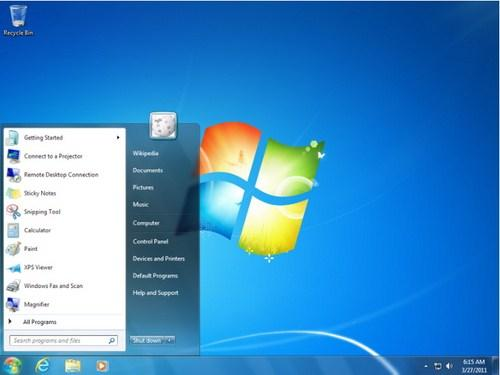 WINDOWS 7 Windows 7 dirilis mulai 22 Oktober 2009, kurang dari 3 tahun setelah Vista dirilis.