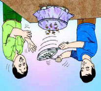 Regangkan plastik pembungkus dan tutupkan di atas mangkuk. Ikat dengan kawat atau tali agar tak lepas. 2. Letakkan tepung atau beras di atas plastik pembungkus. 3.