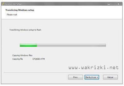 Tahap awal untuk membuat Bootable Windows 7 USB Drive telah kita lakukan, selanjutnya kita akan melakukan instalasi Windows 7 dengan Flashdisk sebagai perangkatnya.