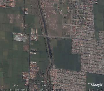 15 daerah relatif datar daerah relatif berbukit Gambar III.1 Lokasi Penelitian Posisi lokasi penelitian pada Google Earth dapat dilihat pada lampiran A. III.1.2 Peralatan Penelitian Alat bantu penelitian adalah : 1.