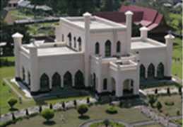 Kondisi Infrastruktur Objek Wisata Sejarah Istana Asserayah el bukti Hasyimiyah atau Istana Siak Istana Siak adalah sejarah kebesaran Kerajaan Melayu Islam berawal dari abad ke-16 sampai abad ke-20,