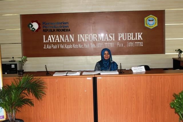 Prestasi Sekolah Renstra Jurnal riset DIPA SMK SMAK Padang Tata cara memperoleh informasi publik a.