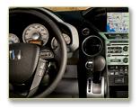 4-wheel drive Interior ramah Tempat untuk Delapan Bluetooth