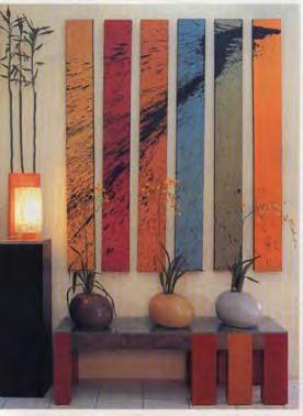 Kesan hangat bisa di dapat dengan penggunaan warna dan material dari furniture yang ada, unsur modern minimalis hanya sebagai penglengkap tema dengan menggunakan bentuk modern minimalis.