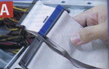 Kabel 80-wire diperuntukkan bagi harddisk, dan 40-wire untuk drive-drive yang bandwidthnya lebih rendah, seperti drive CD atau DVD. b. Pemasangan kabel data ini tidak boleh terbalik.