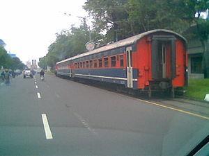 Gambar 1. 7 Kereta Feeder Solo-Wonogiri sumber: Wikipedia.org Saat ini kereta feeder Solo-Wonogiri telah berhenti beroperasi.
