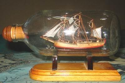 Miniatur Kapal Kayu untuk cindera
