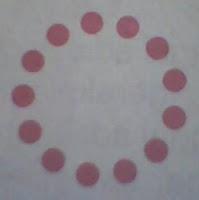 Lingkaran angka delapan dan lengkung ke depan merupakan jenis pola lantai garis