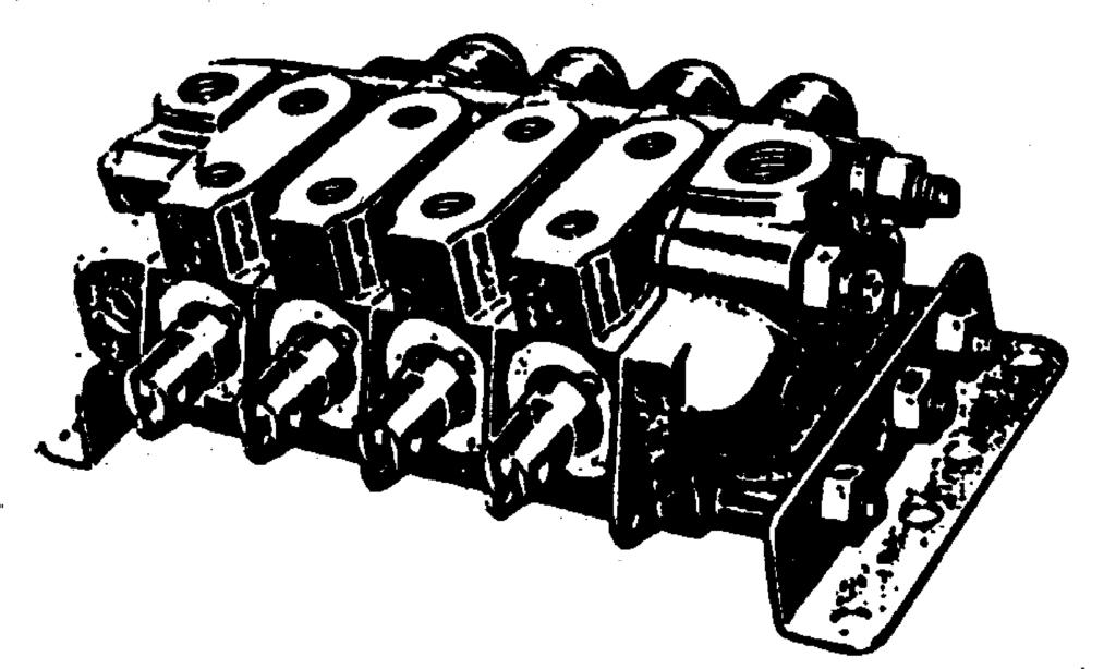 Rajah 7.22 pula menunjukkan beberapa gelendung injap yang dipasang dalam satu bungkah. Pneumatic & Hydraulic, Oxford University, 1998 Injap Kawalan Aliran Rajah 7.